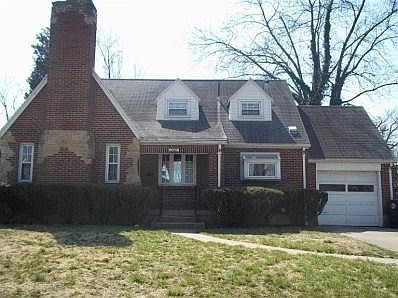 1st image of 1064 Bertram Ave