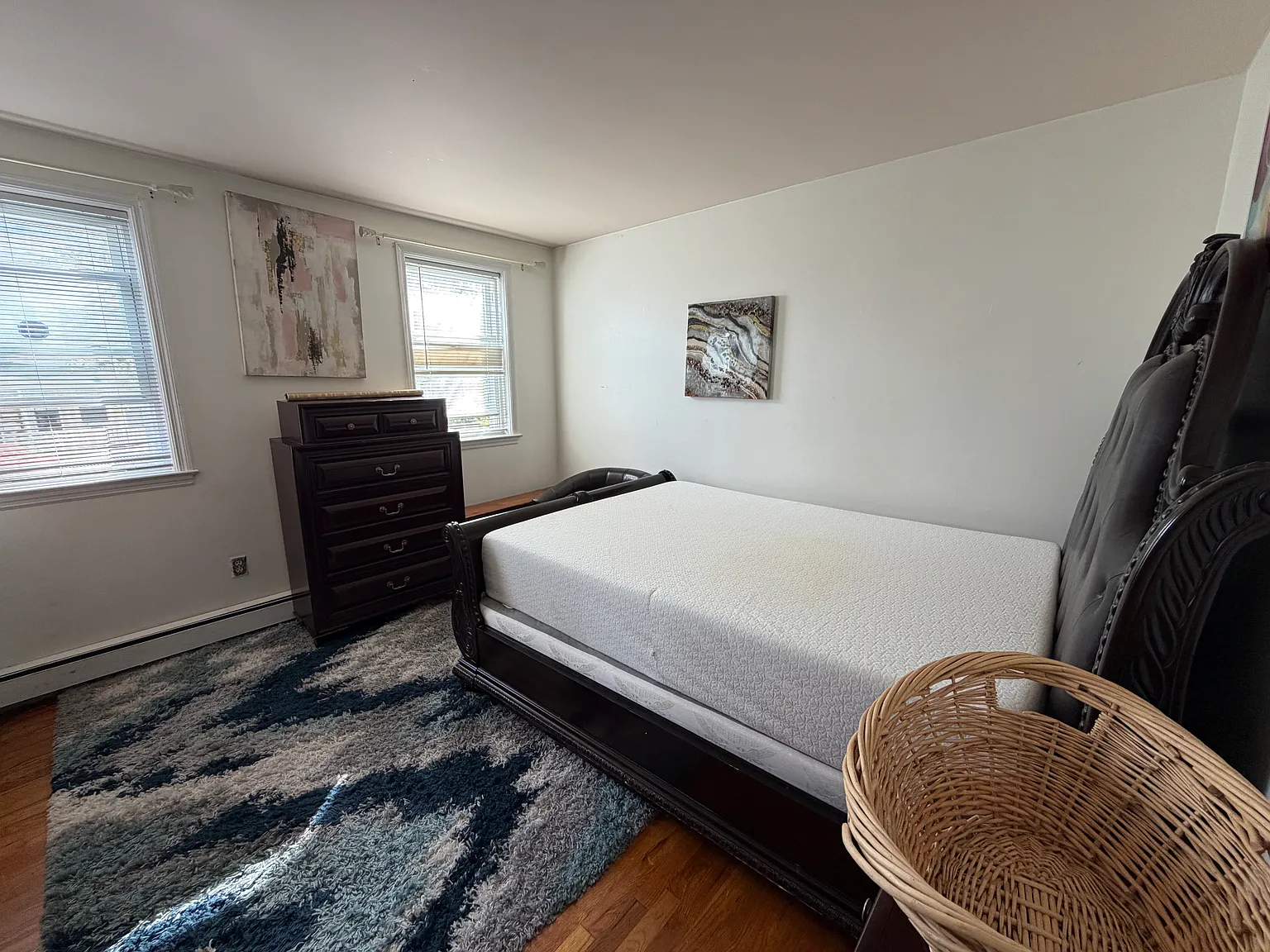 3 bed, $1,000 — Photo 4