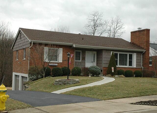 1st image of 815 Fawnhill Dr