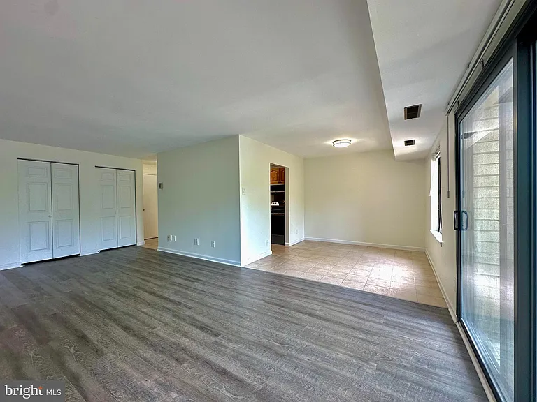 3101 S Manchester St #308 — Photo 8