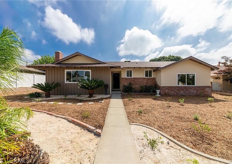 1st image of 1252 N San Antonio Ave