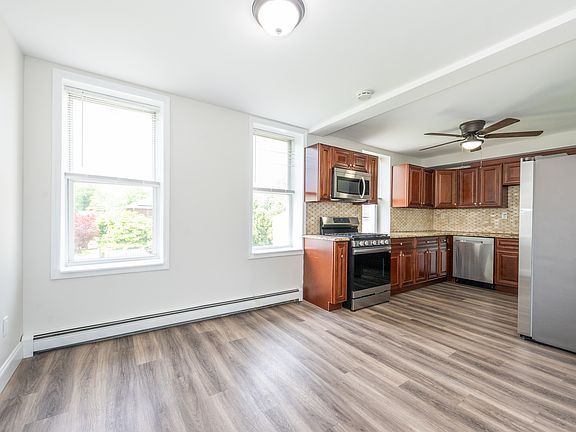 5th image of 116 Lexington Ave