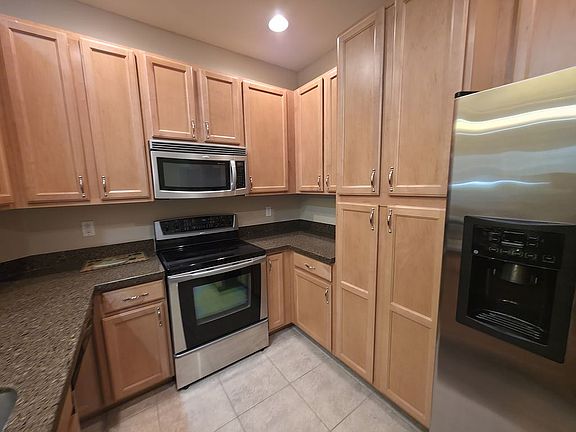 5th image of 7943 Limestone Ln