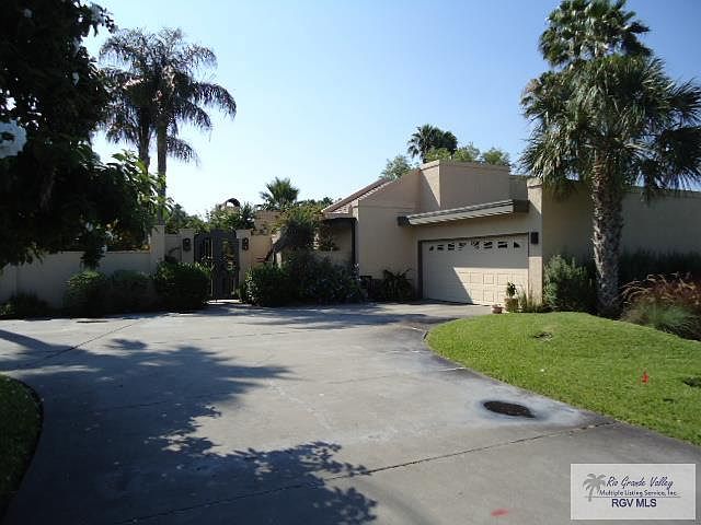 1st image of 900 Santa Ana Ave
