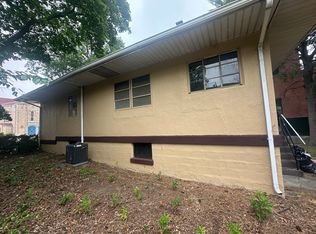 7743 Main St, Flushing, NY 11367
