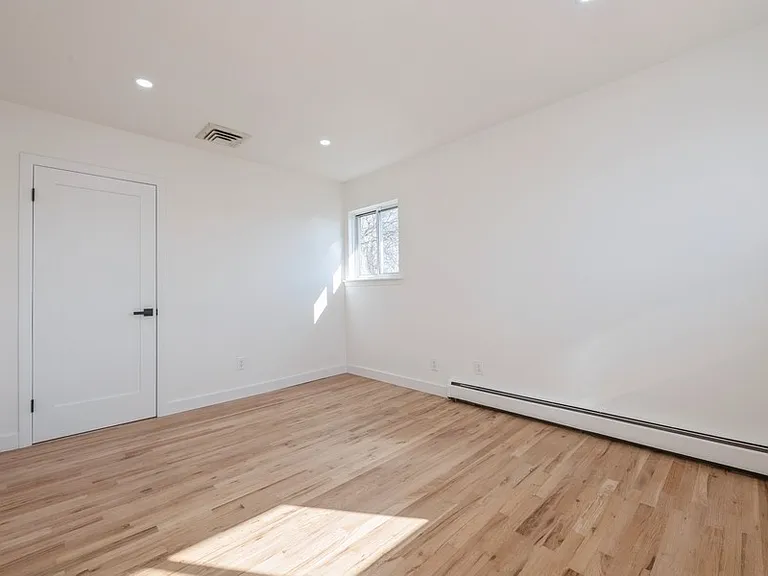482 Harbor Dr — Photo 28