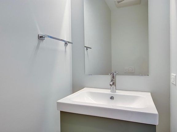 5th image of 4316 N Kimball Ave #1N