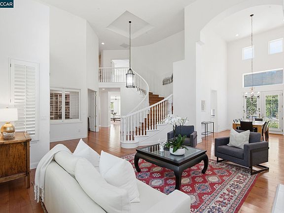 2nd image of 2151 Sky View Ct