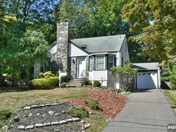 23 Elm Ave, Ramsey, NJ 07446