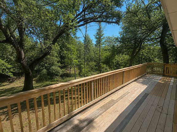 3rd image of 3498 Riverdale Dr