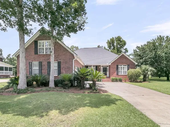 697 Hamlet Cir, Goose Creek, SC 29445