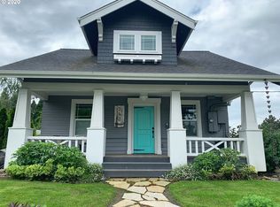 742 W Main St, Carlton, OR 97111