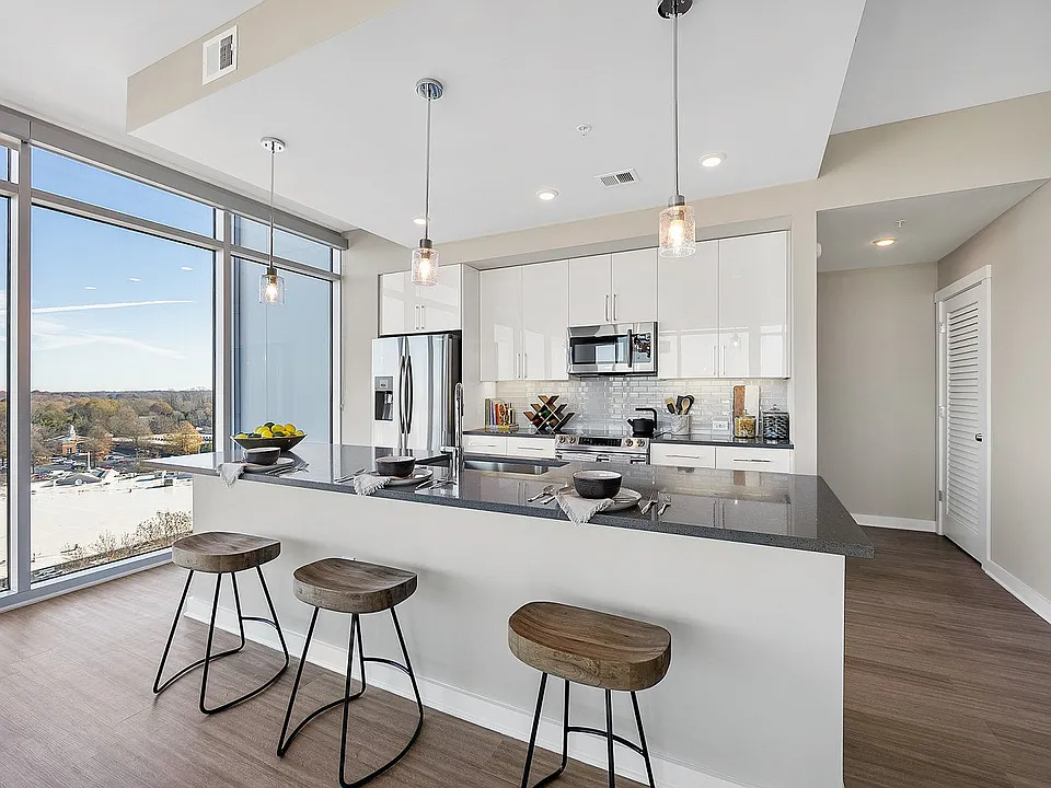 Element Southpark apartments community photo