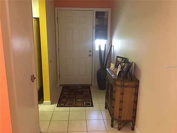 4th image of 1108 Barcelona Dr
