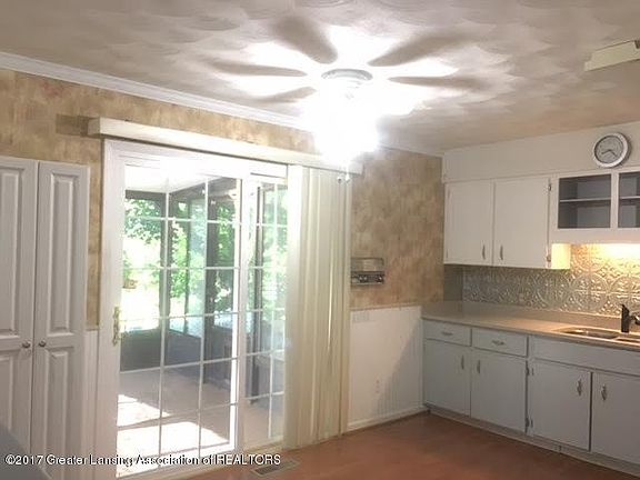 5th image of 307 Plymouth Dr