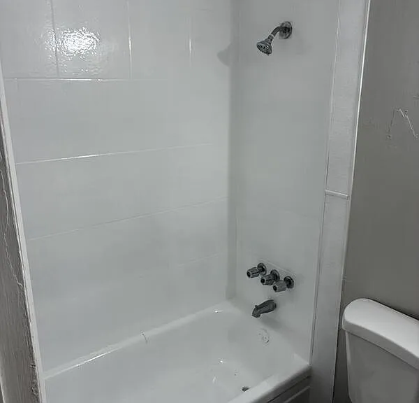 2146 Inwood Ter #7-0 — Photo 7
