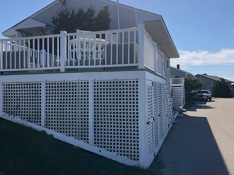 Deck: alternate view