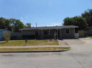 302 Loma Dr, Garland, TX 75040