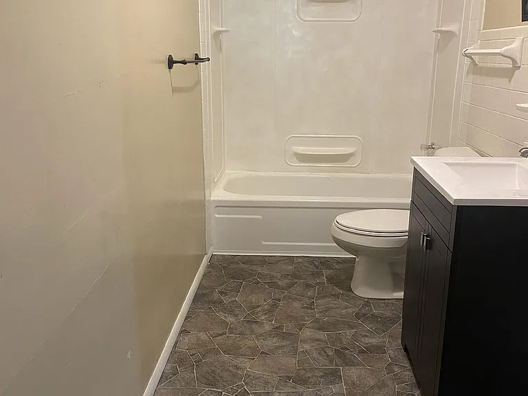 401 Anne St #STREET1 — Photo 5