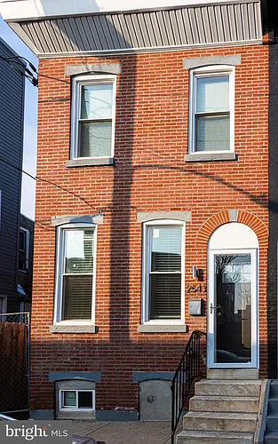 2543 Nicholas St Photo 1