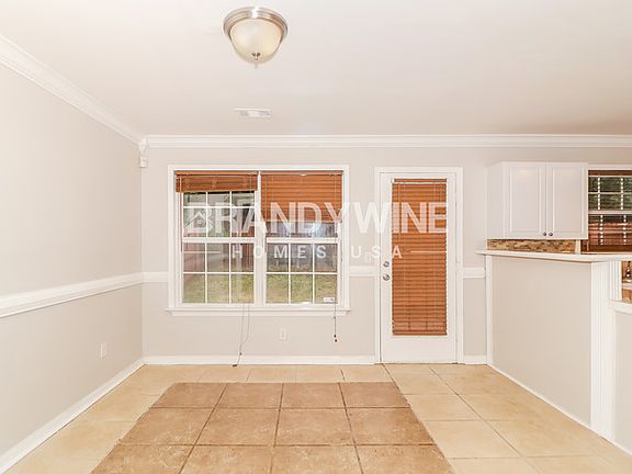 4th image of 154 Watercress Ct