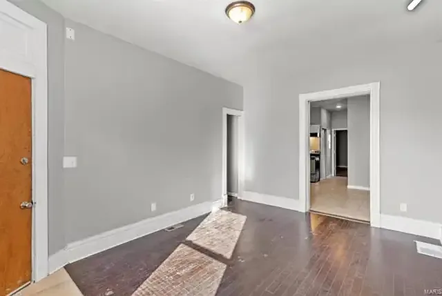 1 bed, $900 — Photo 4