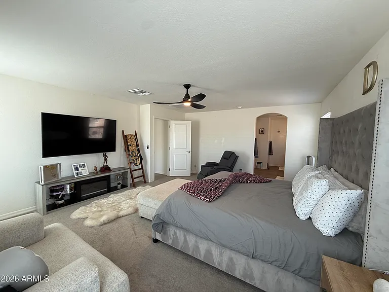 8804 W Jefferson St — Photo 11