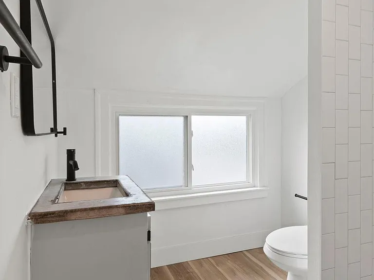 10 E Marthart Ave #2 — Photo 3