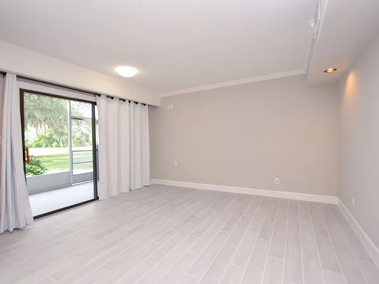622 Olde Camelot Cir #3212 — Photo 22
