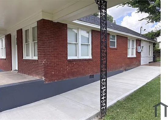 4 bed, 1420 sqft, $1,550 — Photo 2