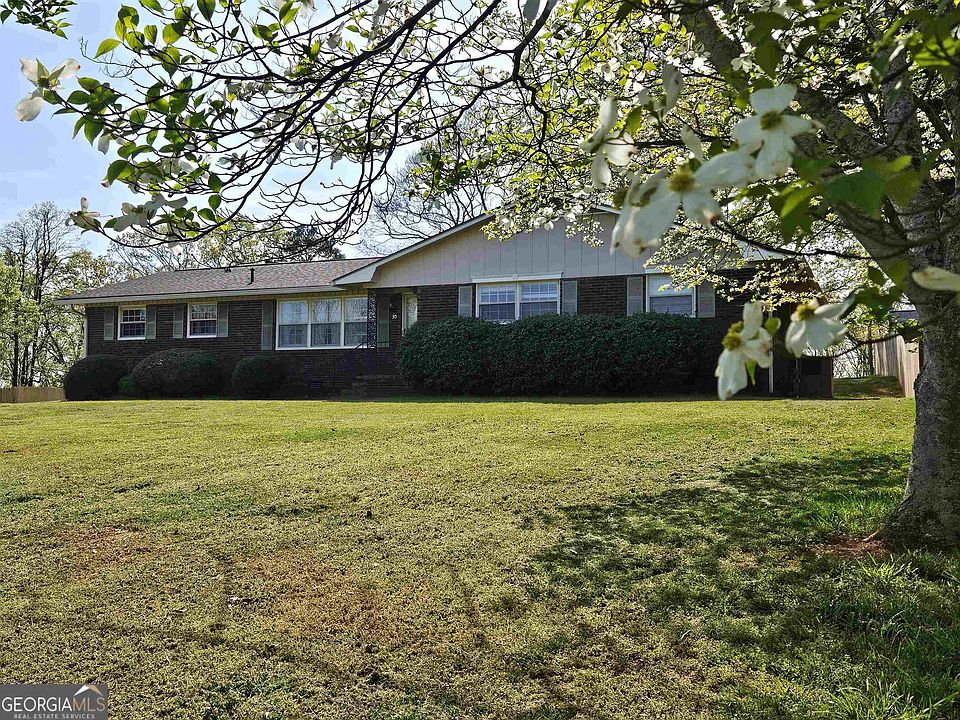 1st image of 30 Pineridge Dr SE