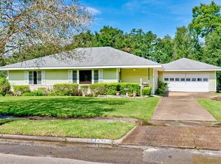 2425 Glenwood Dr, Port Arthur, TX 77642