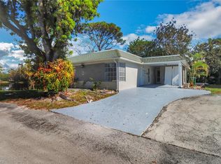 10 Kings Rd #A-13, Naples, FL 34112