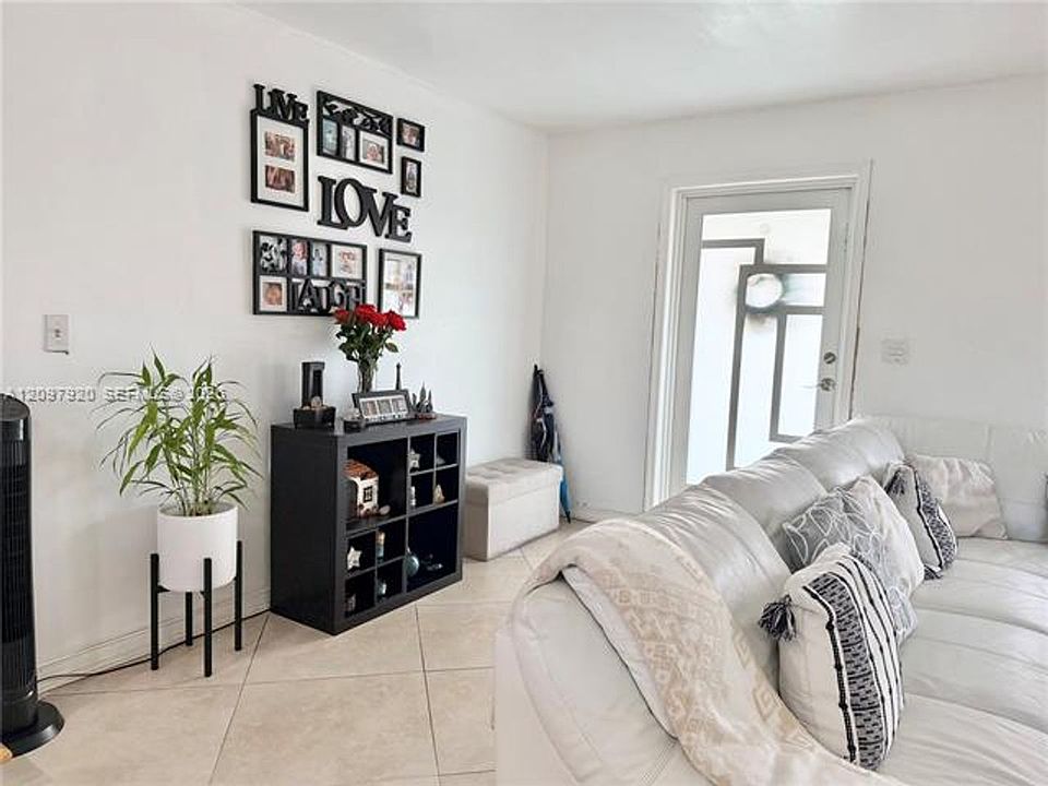 2nd image of 720 SW 64th Way #720