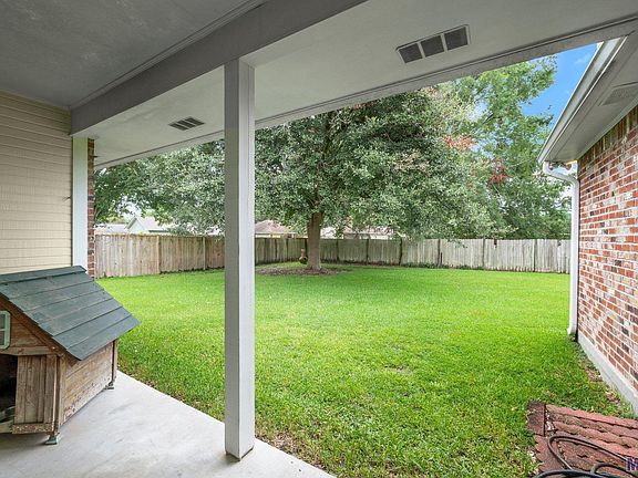 4th image of 4008 Karen Elizabeth Dr