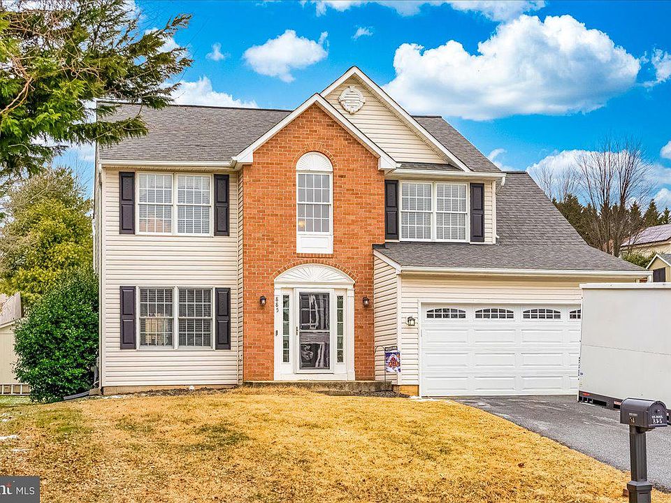 1st image of 885 Eden Farm Cir