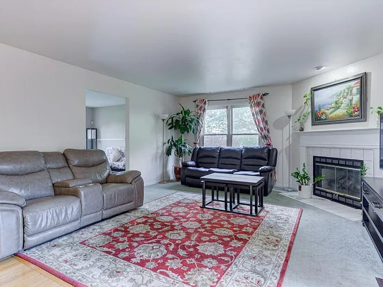 44741 Cherry Hill Rd — Photo 15