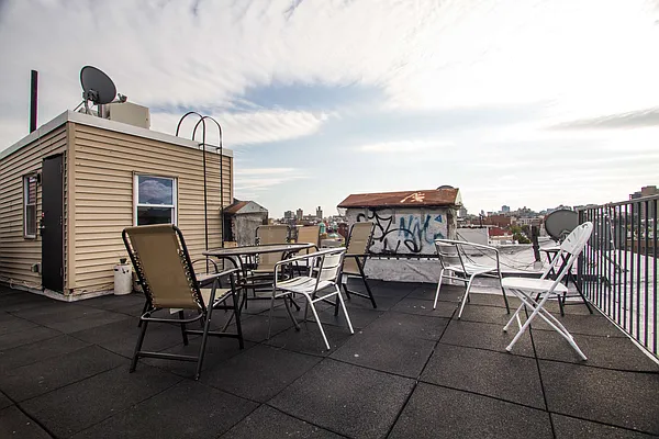 Rented by Nooklyn NYC LLC | media 59