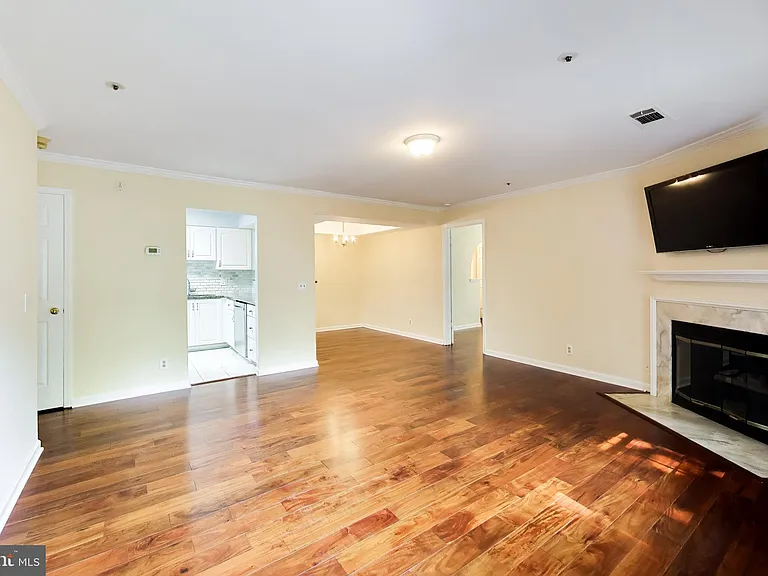 10823 Hampton Mill Ter #370 — Photo 5