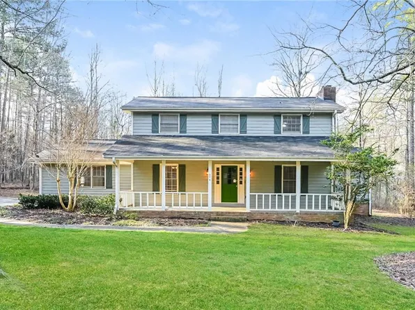 376 Buckingham Dr, Covington, GA 30016