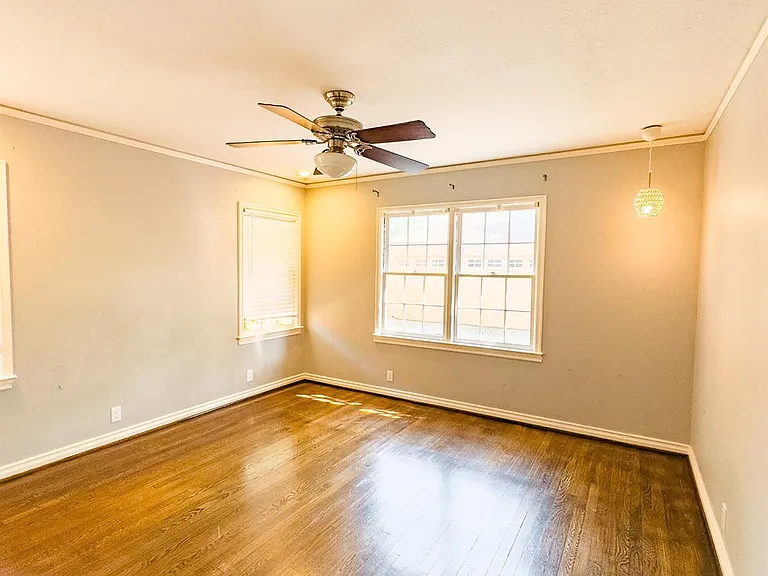 2222 Carnes St — Photo 22