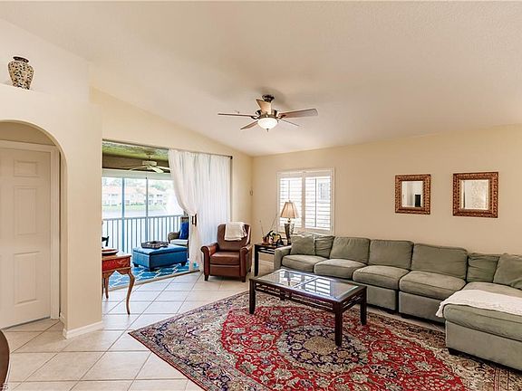 3rd image of 6940 Huntington Lakes Cir APT 204