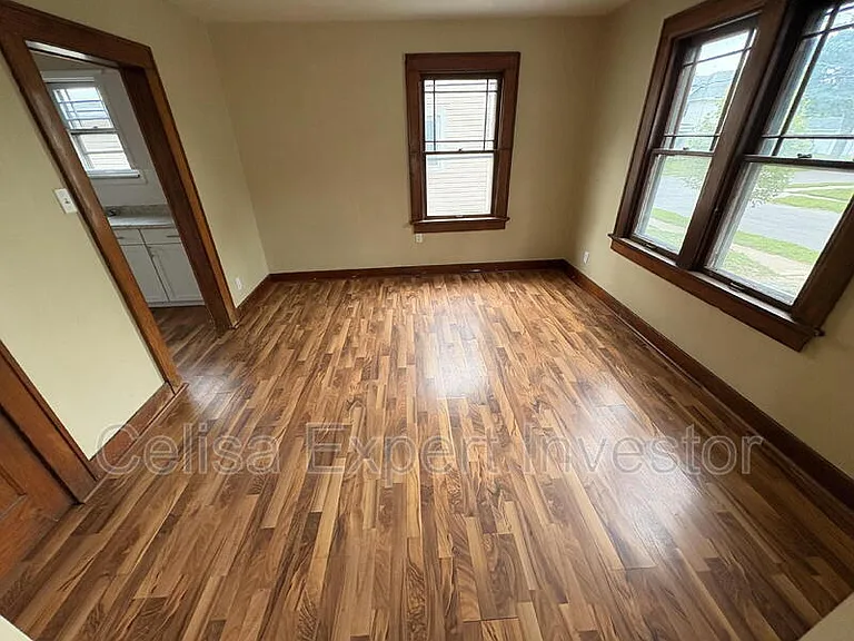 644 Greenlawn Ave — Photo 4