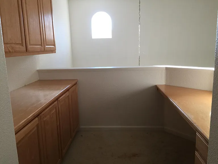 2419 Kaiser Way — Photo 11