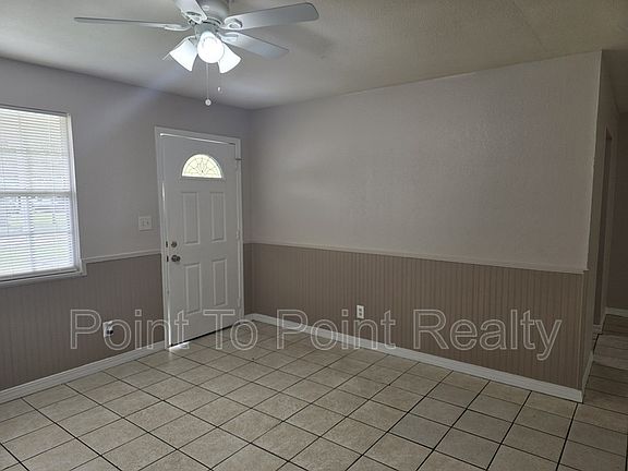 2nd image of 6821 Biddy Ln