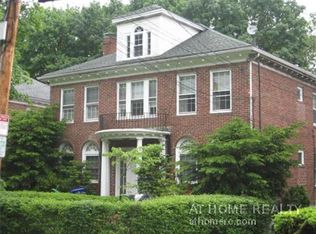 47 Algonquin Rd #10, Chestnut Hill, MA 02467