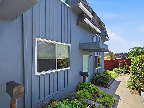 2nd image of 7555 Sunset Way APT 6
