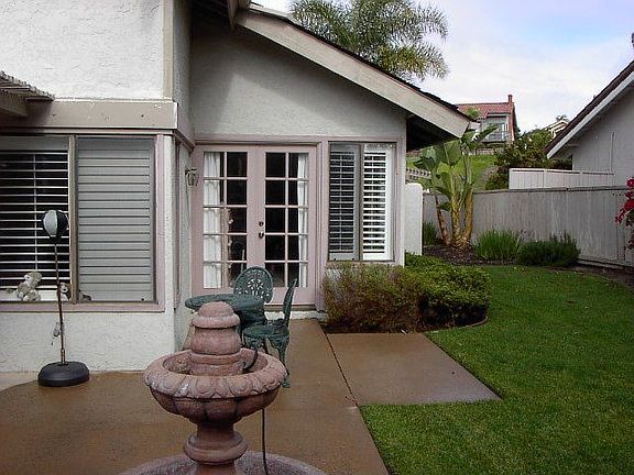 3rd image of 215 La Barranca Dr