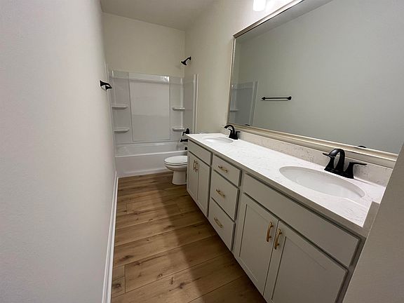 5th image of 218 Owl Dr