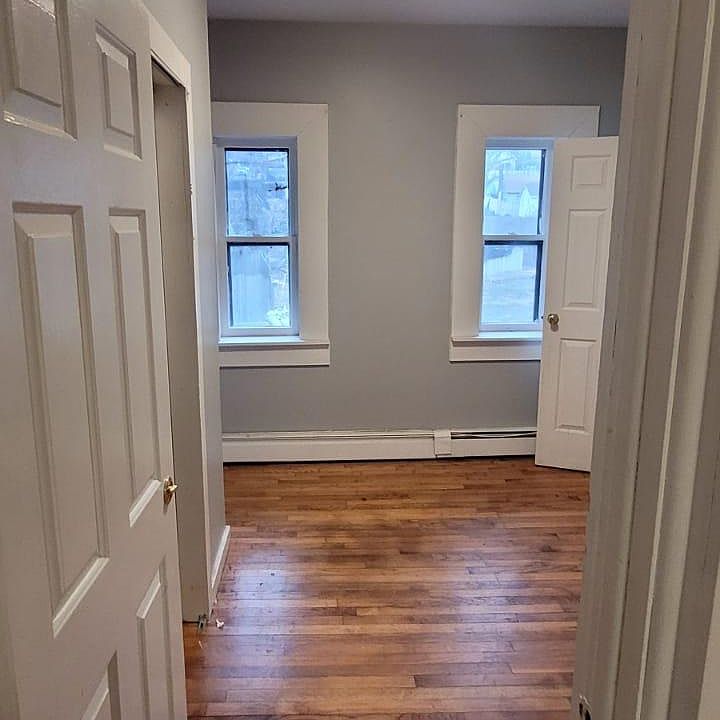 1st image of 263 Powell Ave Floor 2